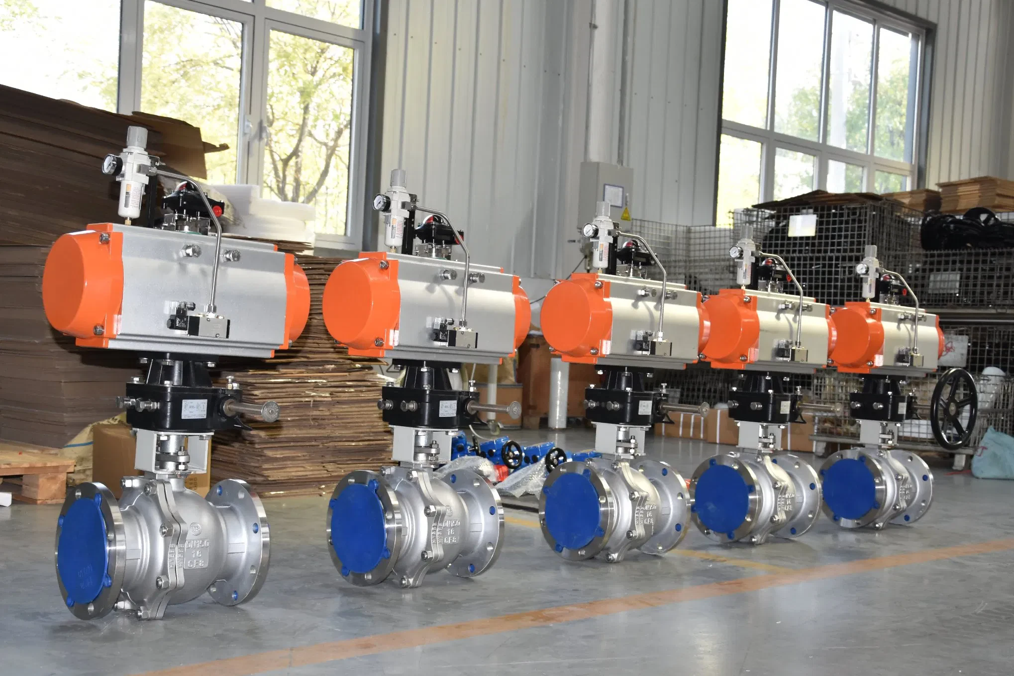 2 Way Double Flange Type Remote Operated Stainless Steel 304 Pneumatic Actuated Ball Valve